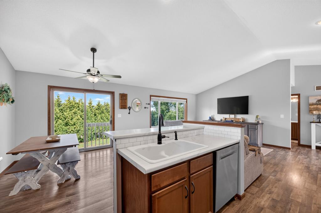 601 3rd Street Ne Property Photo 15