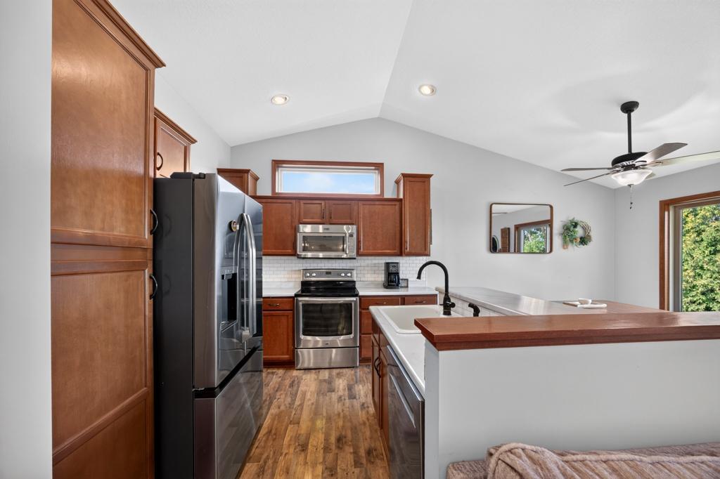 601 3rd Street Ne Property Photo 16