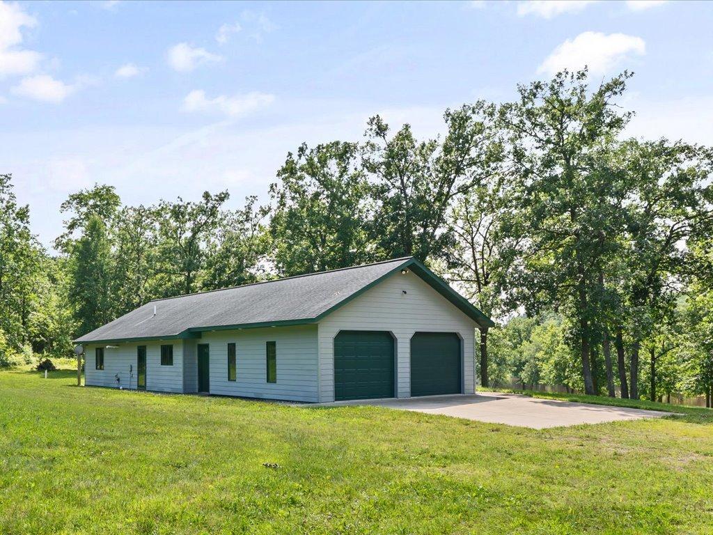17741 River Road Property Photo 4