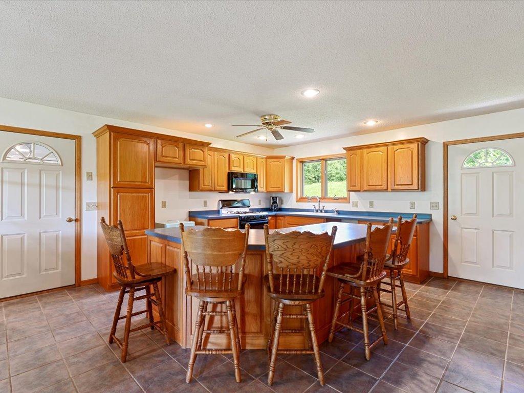 17741 River Road Property Photo 6