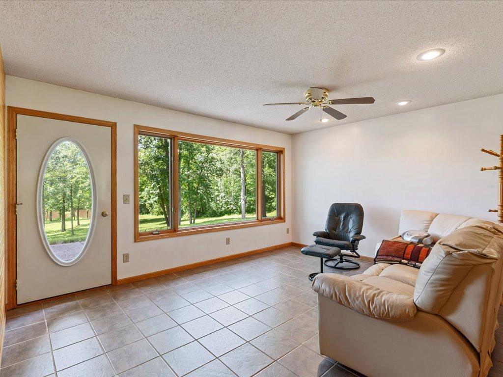 17741 River Road Property Photo 10