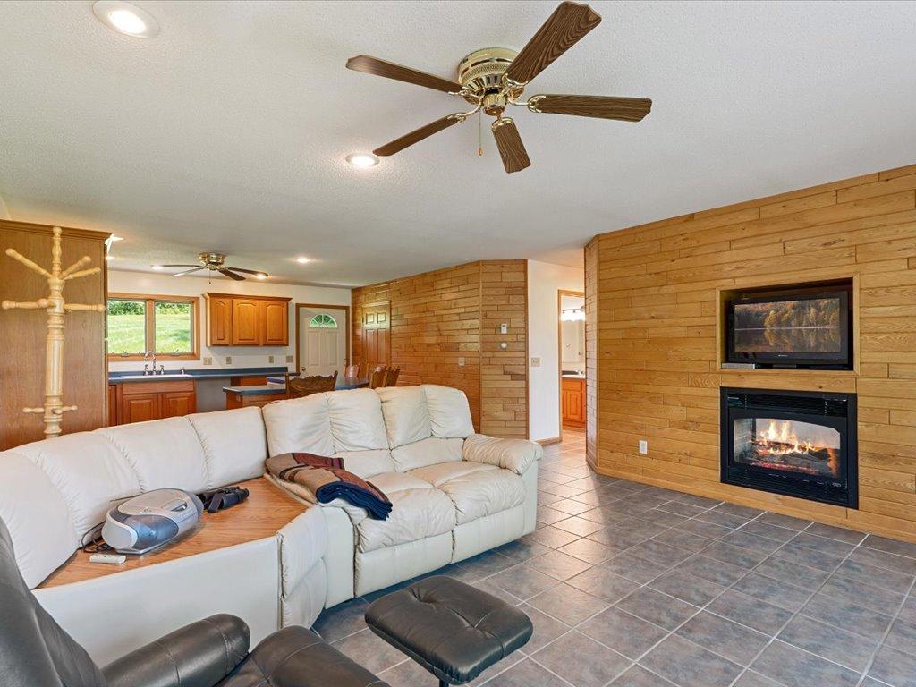 17741 River Road Property Photo 11