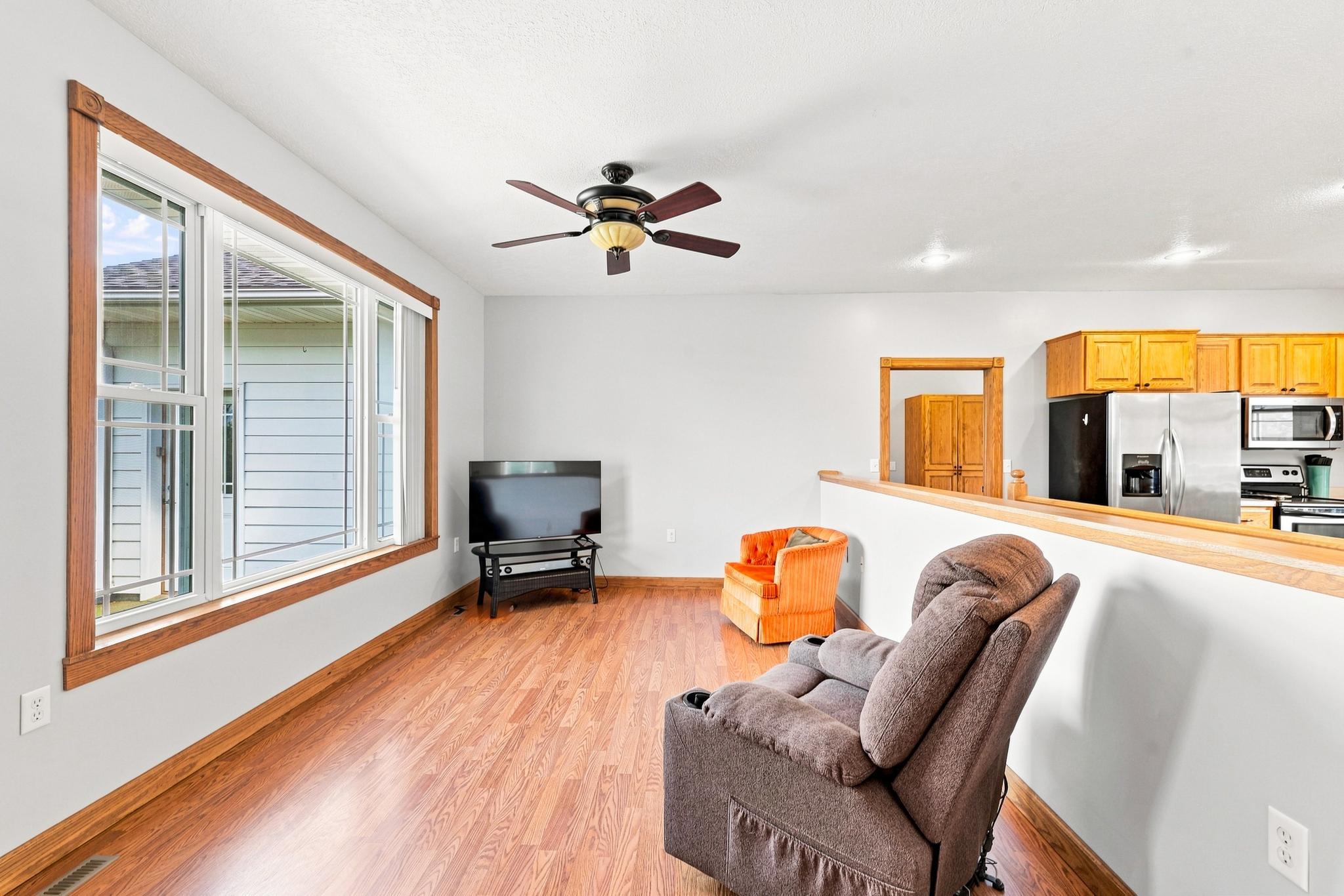 24127 391st Lane Property Photo 4