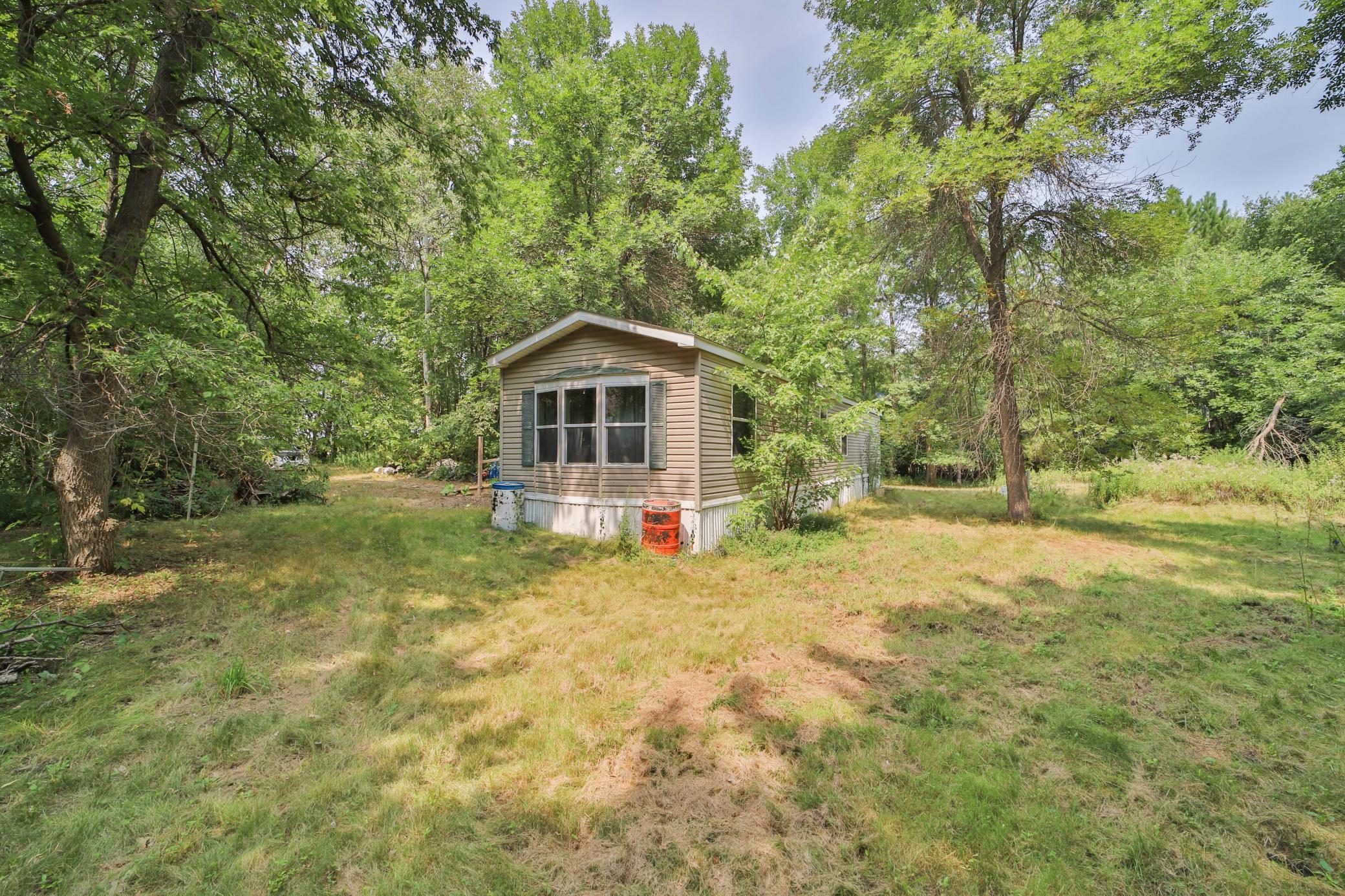 13018 Fairfield Drive Property Photo 4