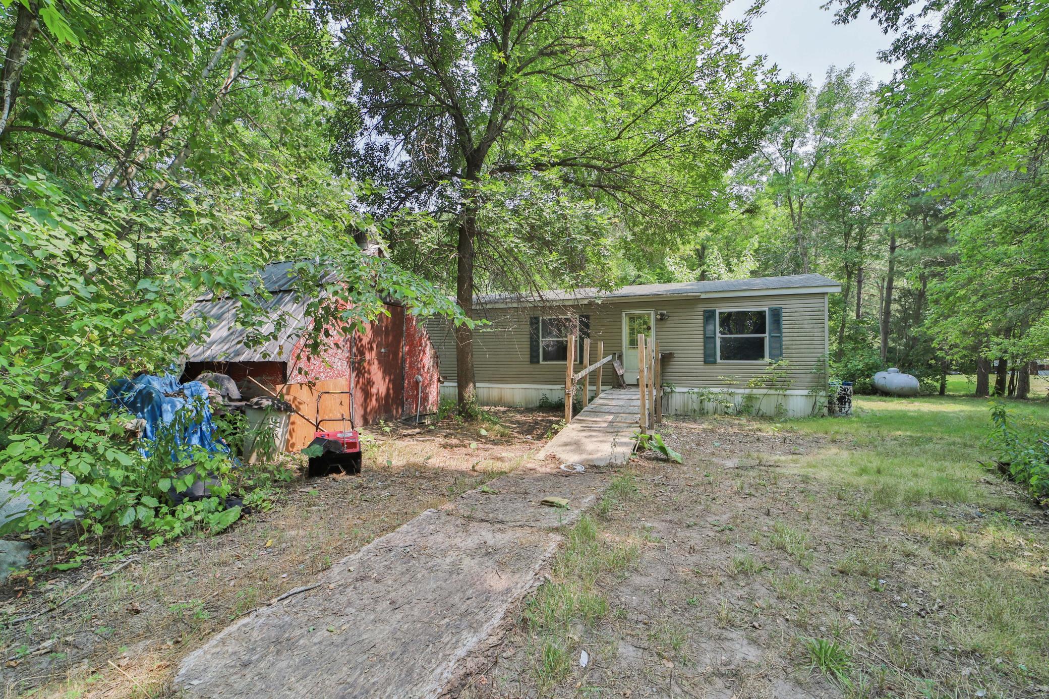 13018 Fairfield Drive Property Photo 5