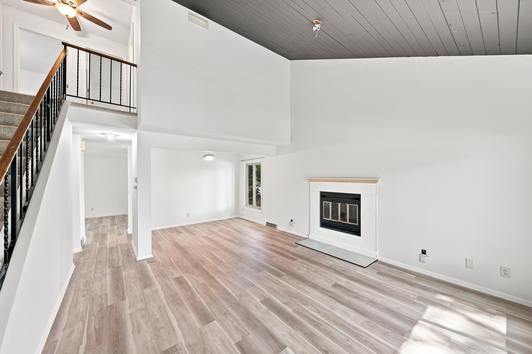 8687 Ridgewind Road Property Photo 4