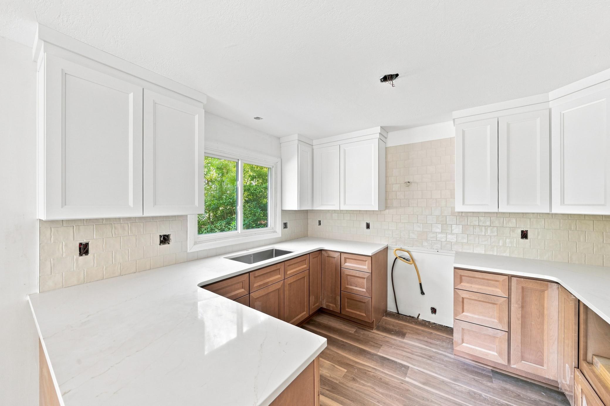 8687 Ridgewind Road Property Photo 8