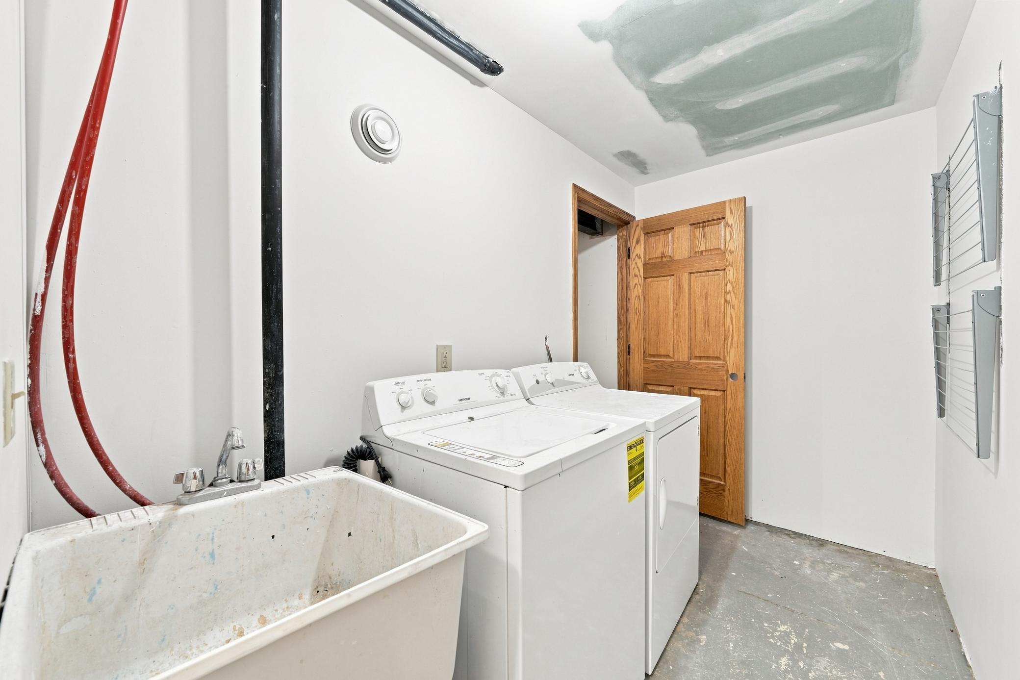 8687 Ridgewind Road Property Photo 16