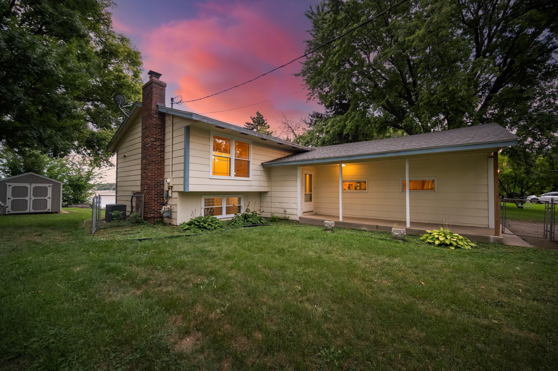 7 Lakeview Terrace Boulevard Property Photo 1
