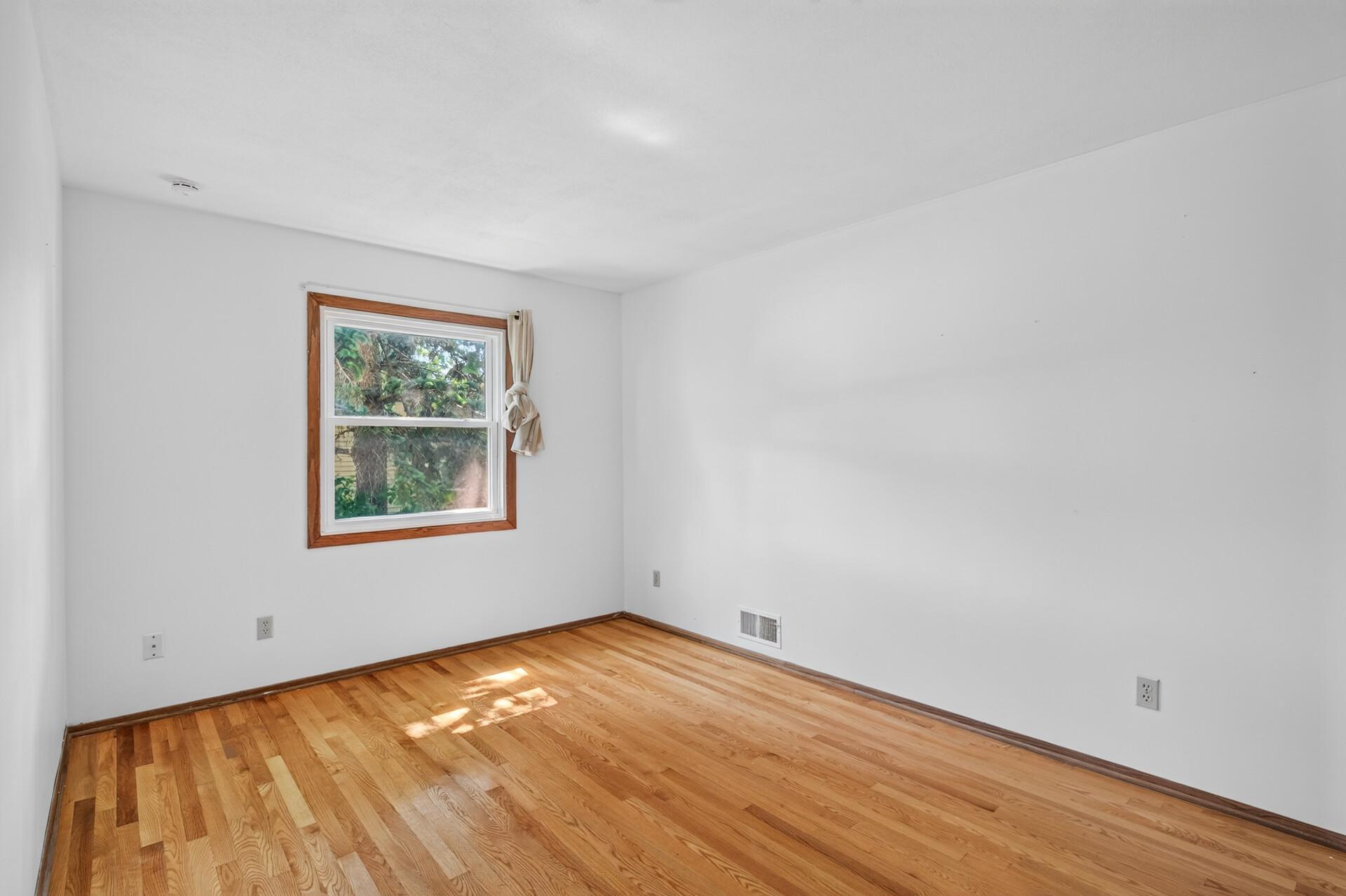 7 Lakeview Terrace Boulevard Property Photo 22