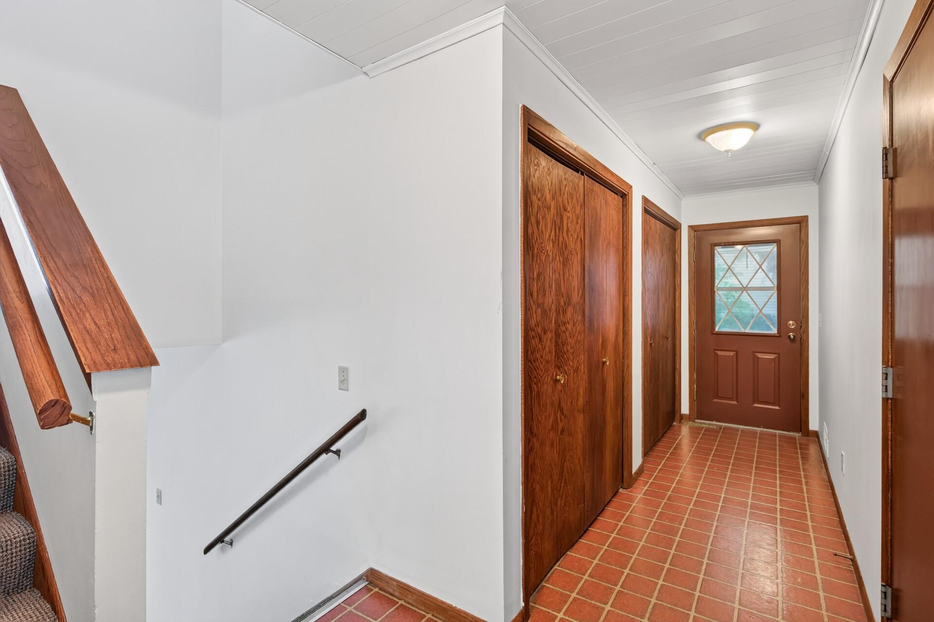 7 Lakeview Terrace Boulevard Property Photo 27