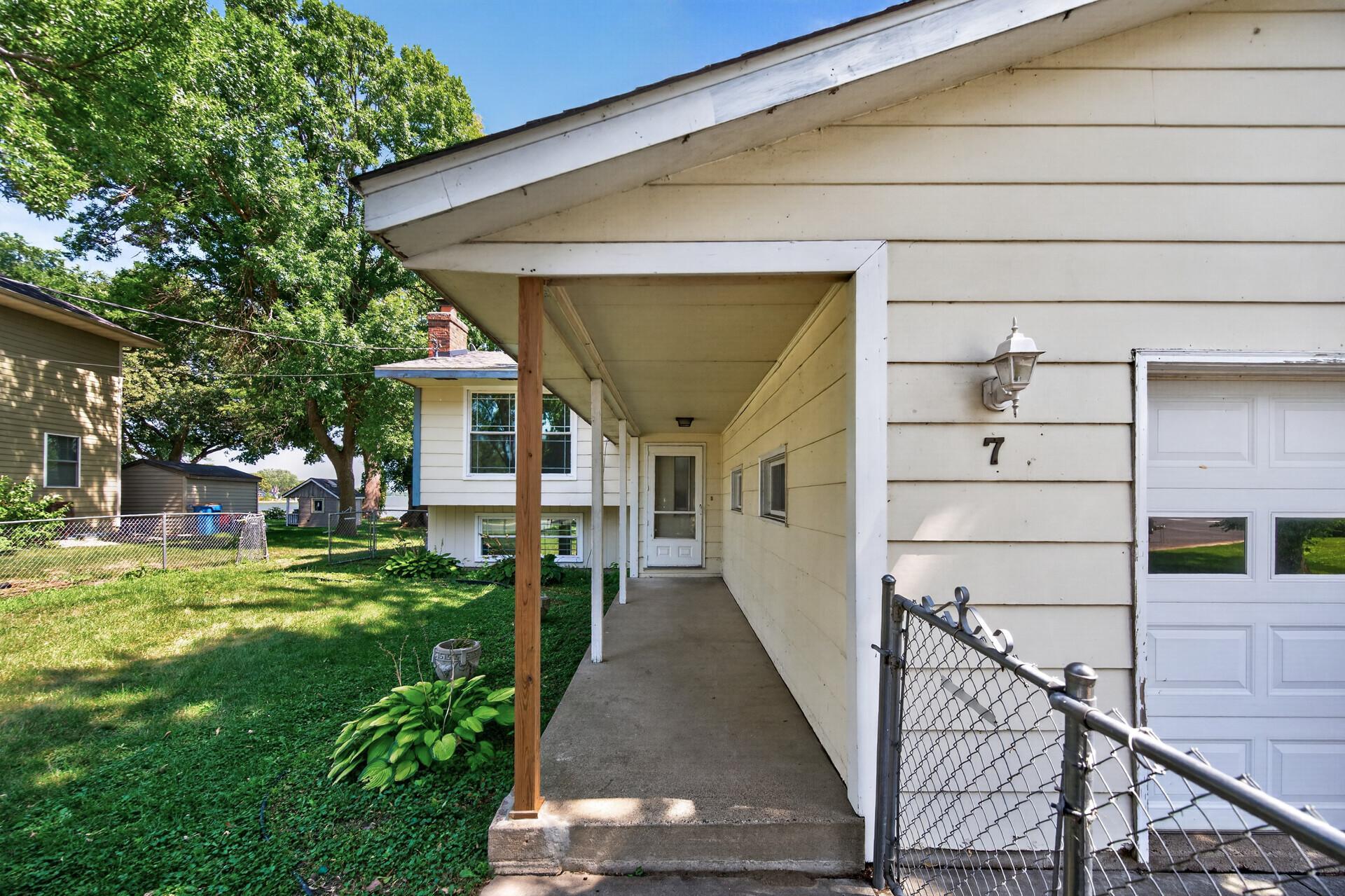 7 Lakeview Terrace Boulevard Property Photo 48