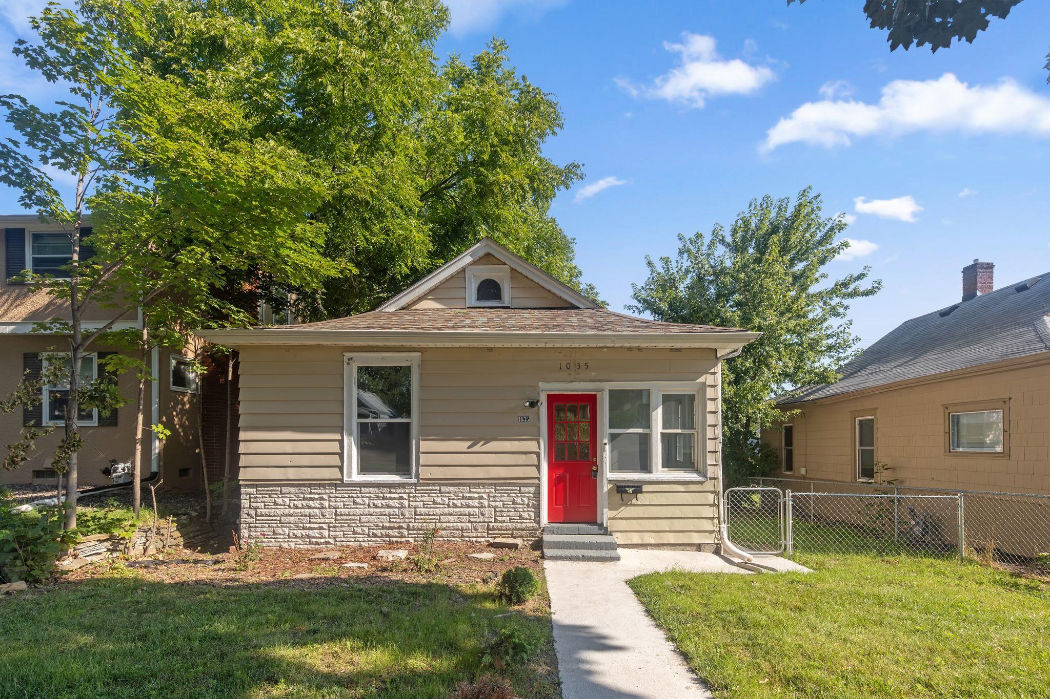 1035 Magnolia Avenue E Property Photo 1
