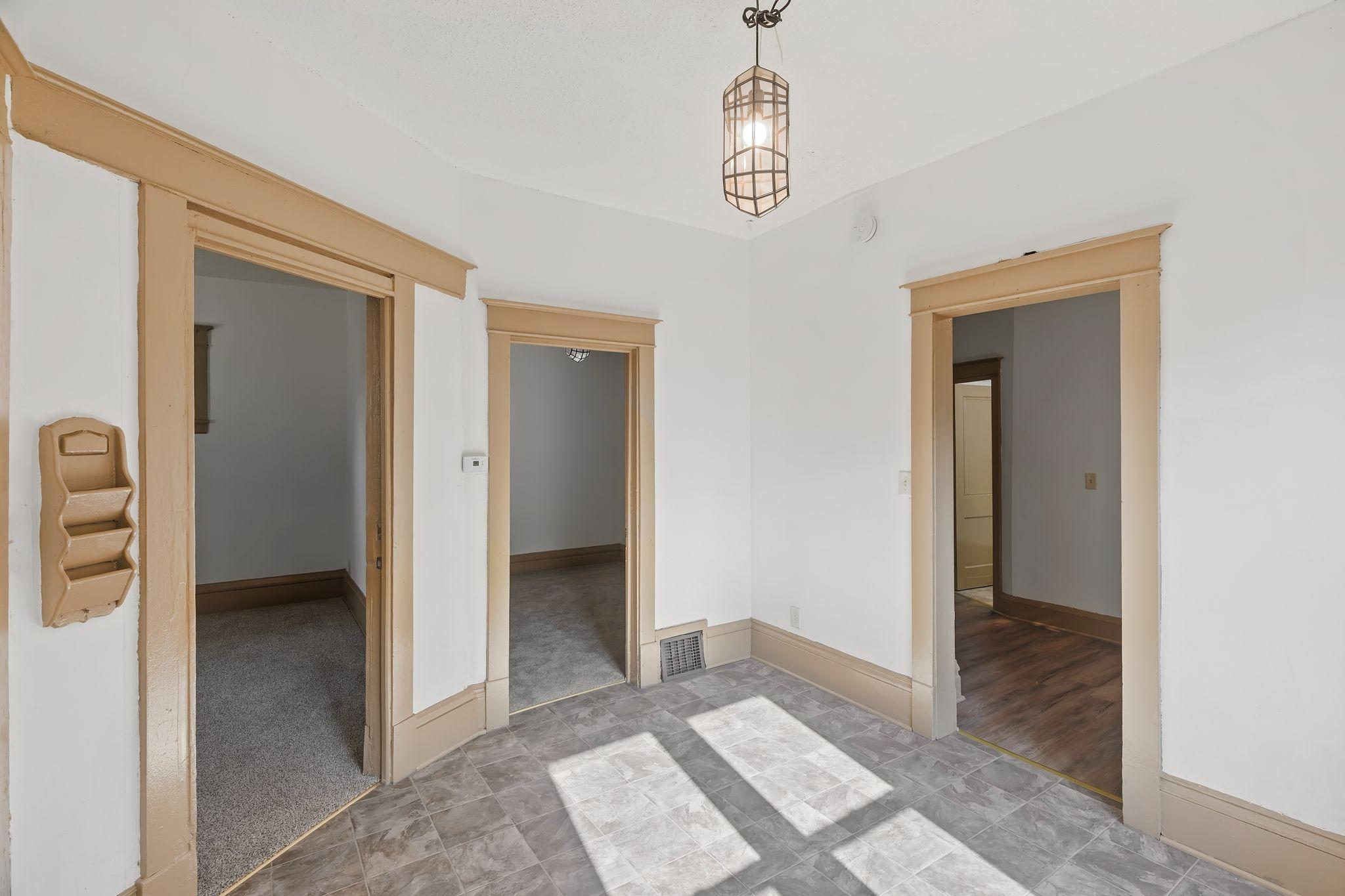 1035 Magnolia Avenue E Property Photo 6