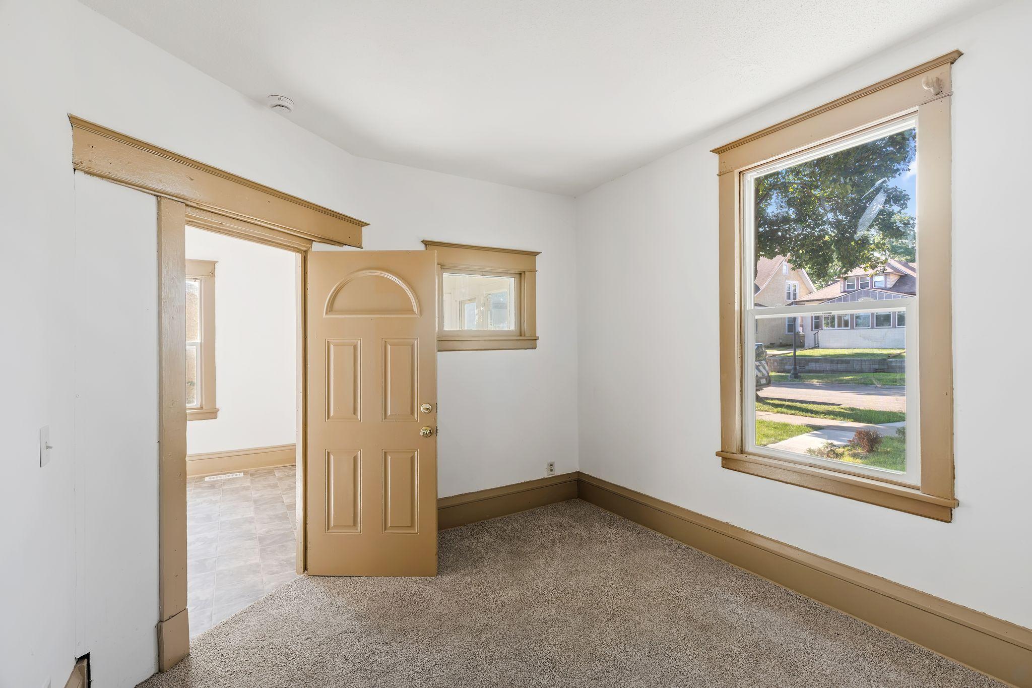 1035 Magnolia Avenue E Property Photo 7