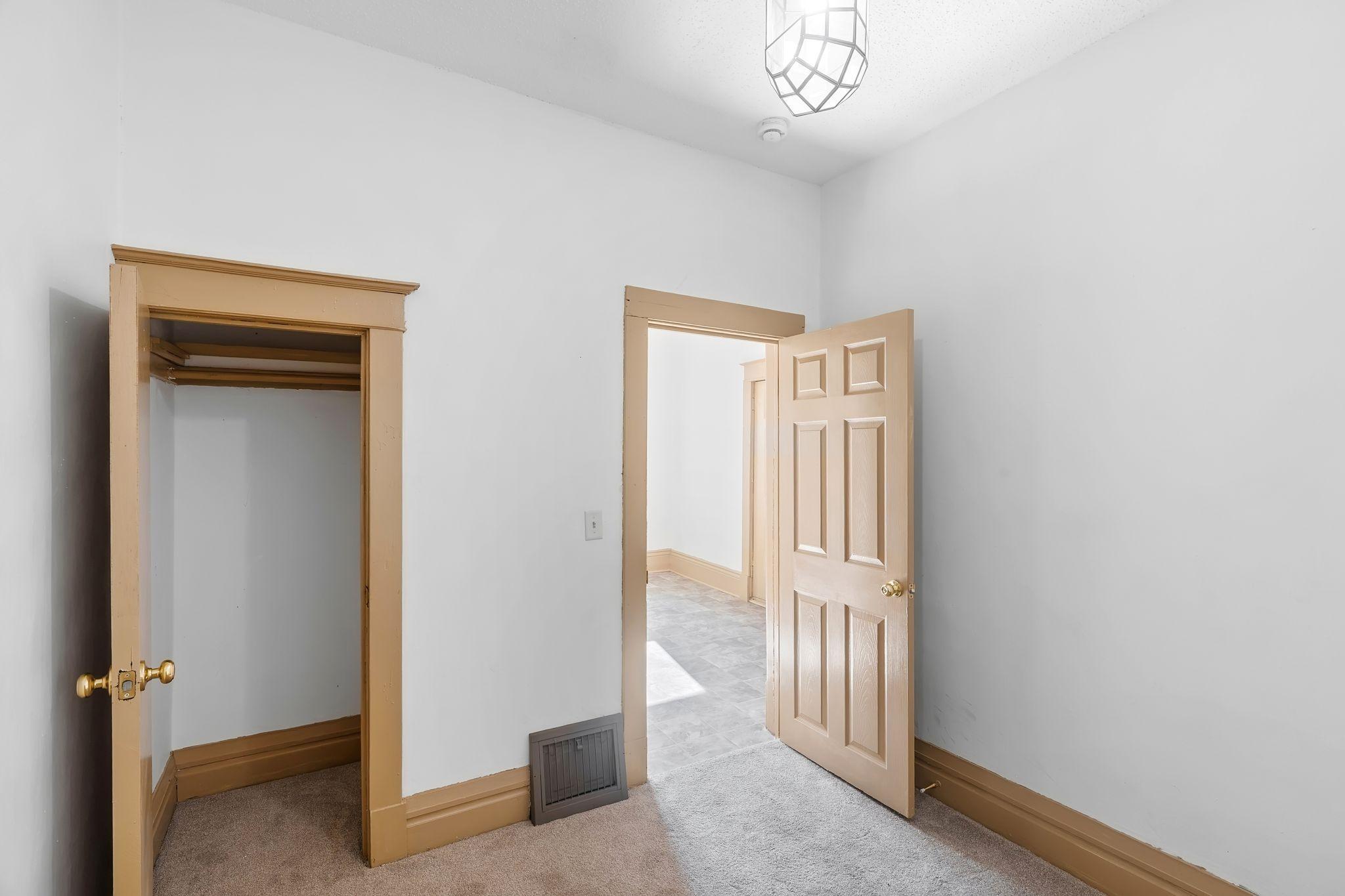 1035 Magnolia Avenue E Property Photo 11