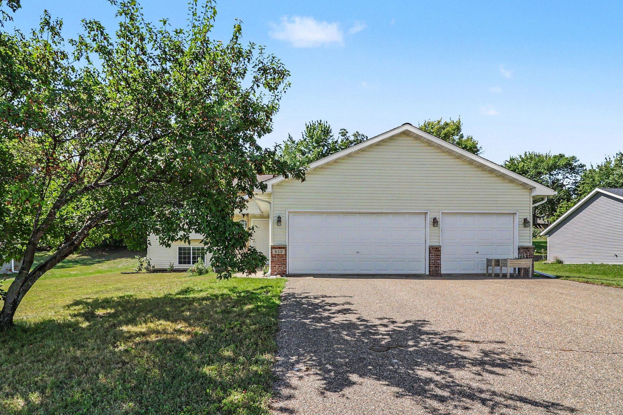 612 Deer Trail Property Photo