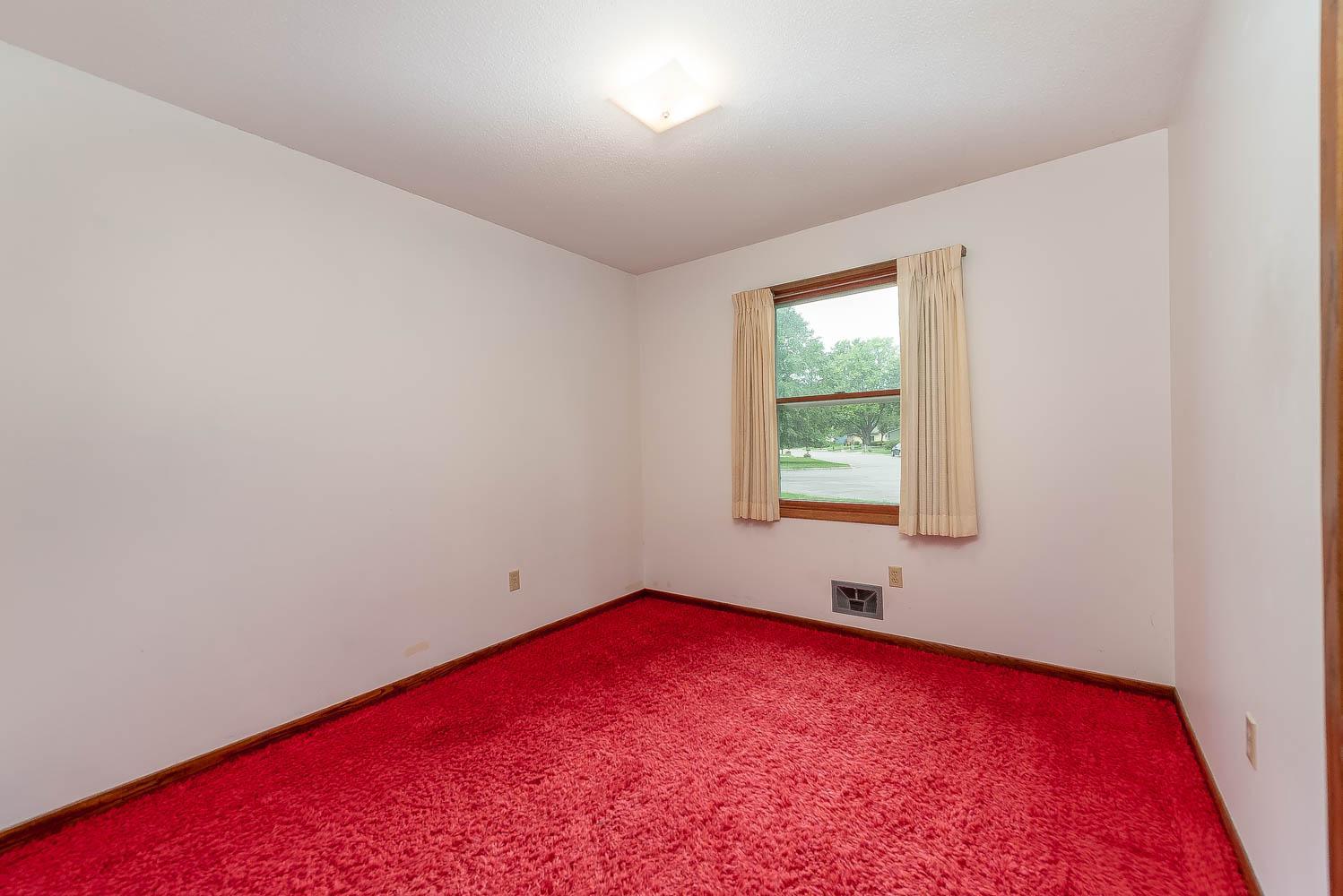 1833 Crestview Drive Property Photo 16
