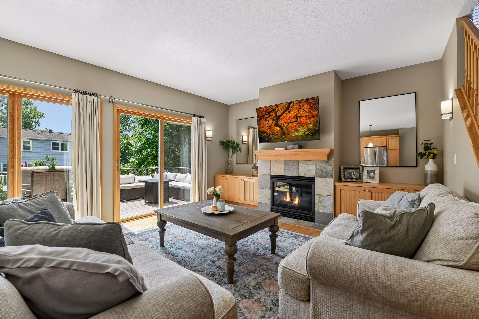5757 Sunset Road Property Photo 3