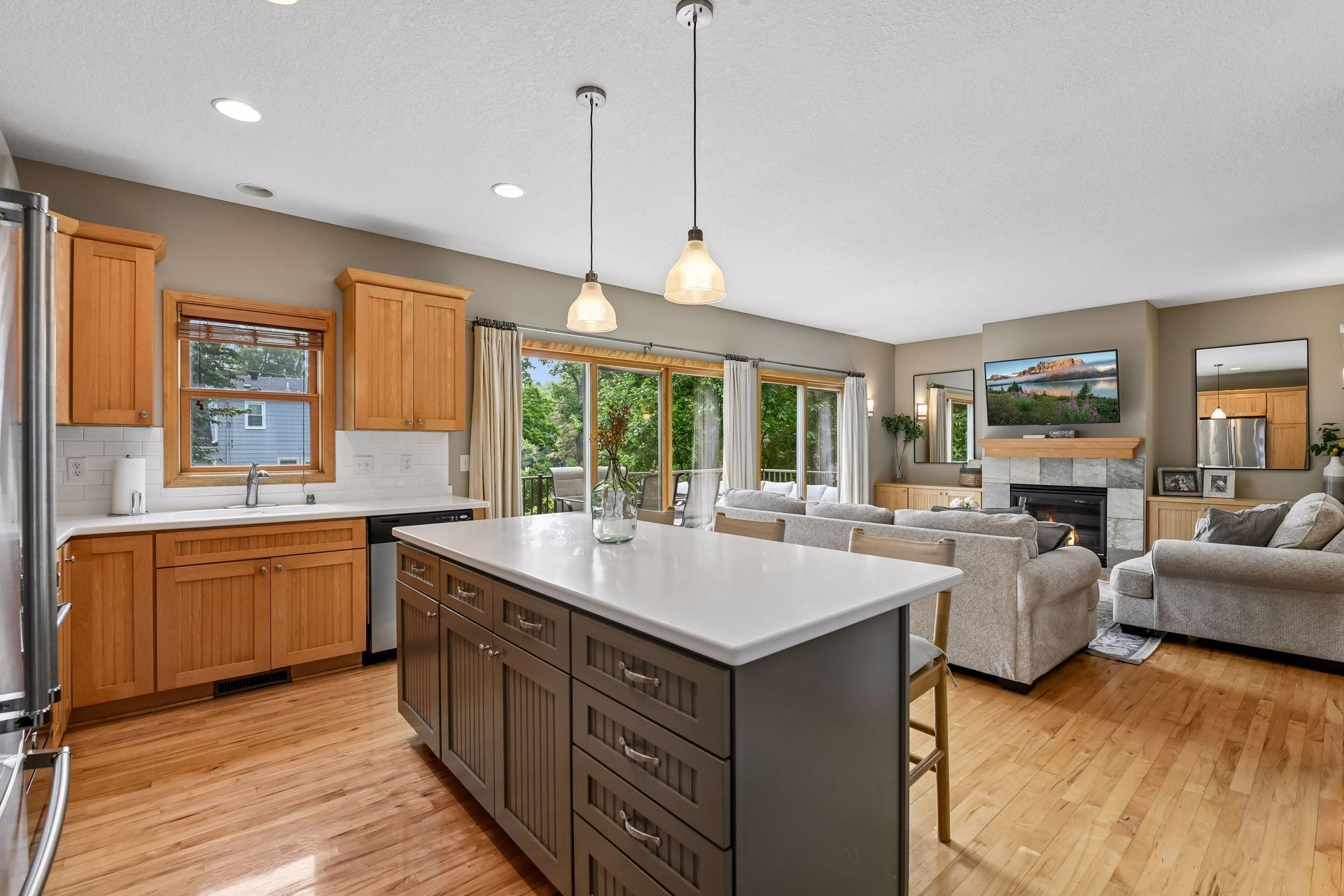 5757 Sunset Road Property Photo 9