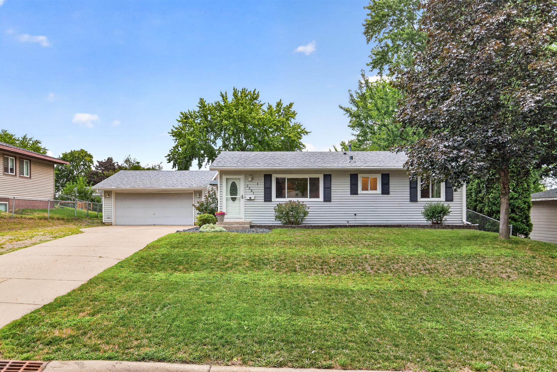 3301 69th Street E Property Photo 1