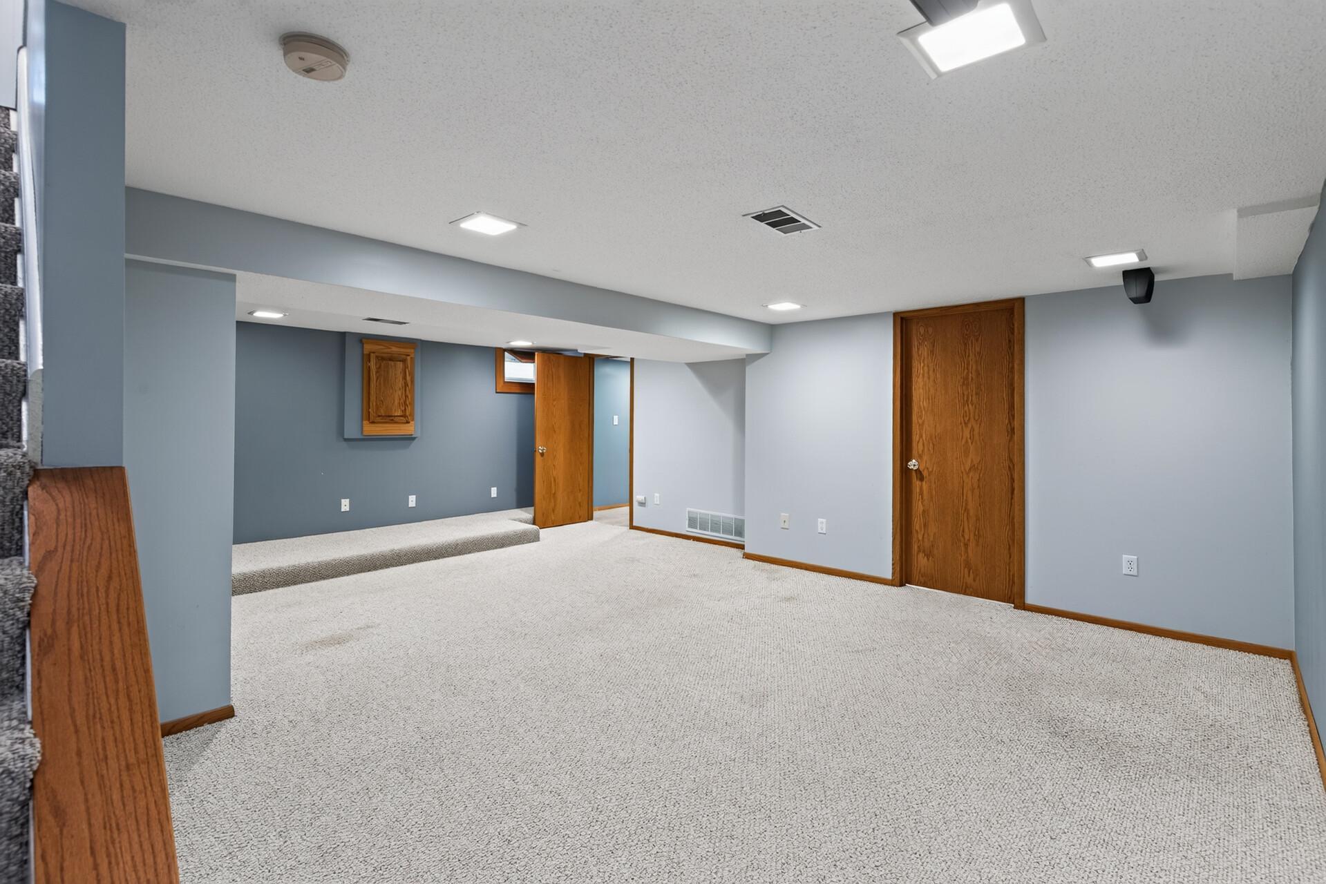 3301 69th Street E Property Photo 13