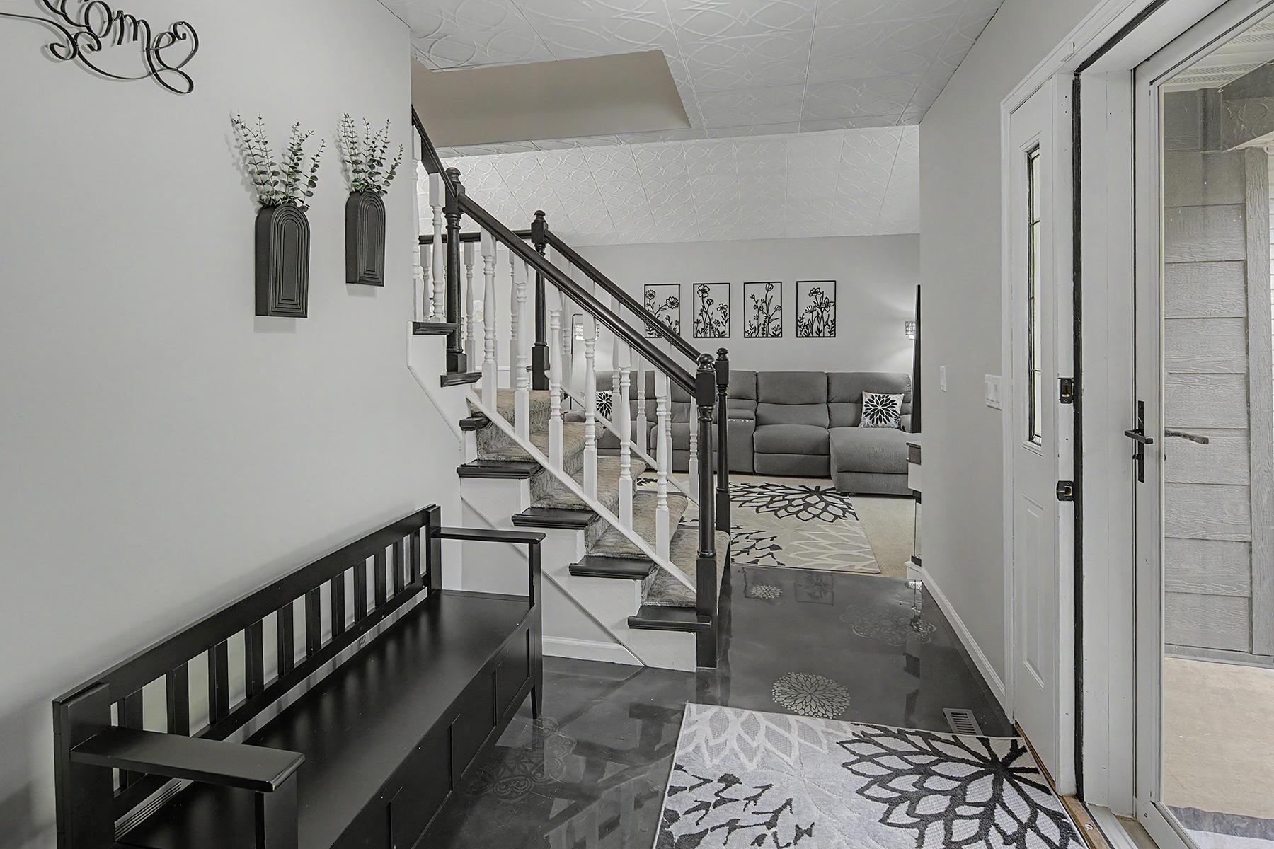 1705 Rushmore Drive Property Photo 2