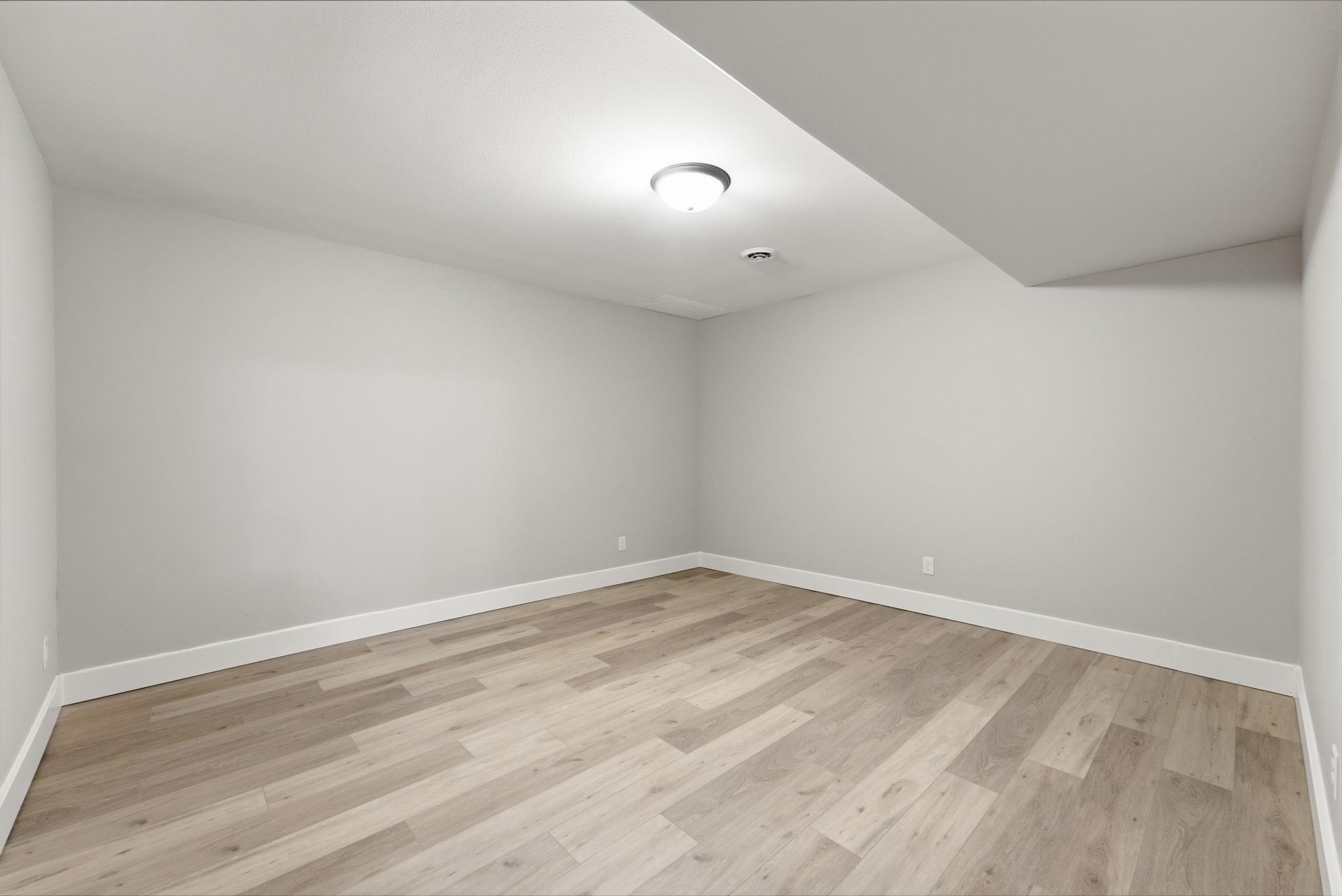 2759 11th Avenue Se Property Photo 35