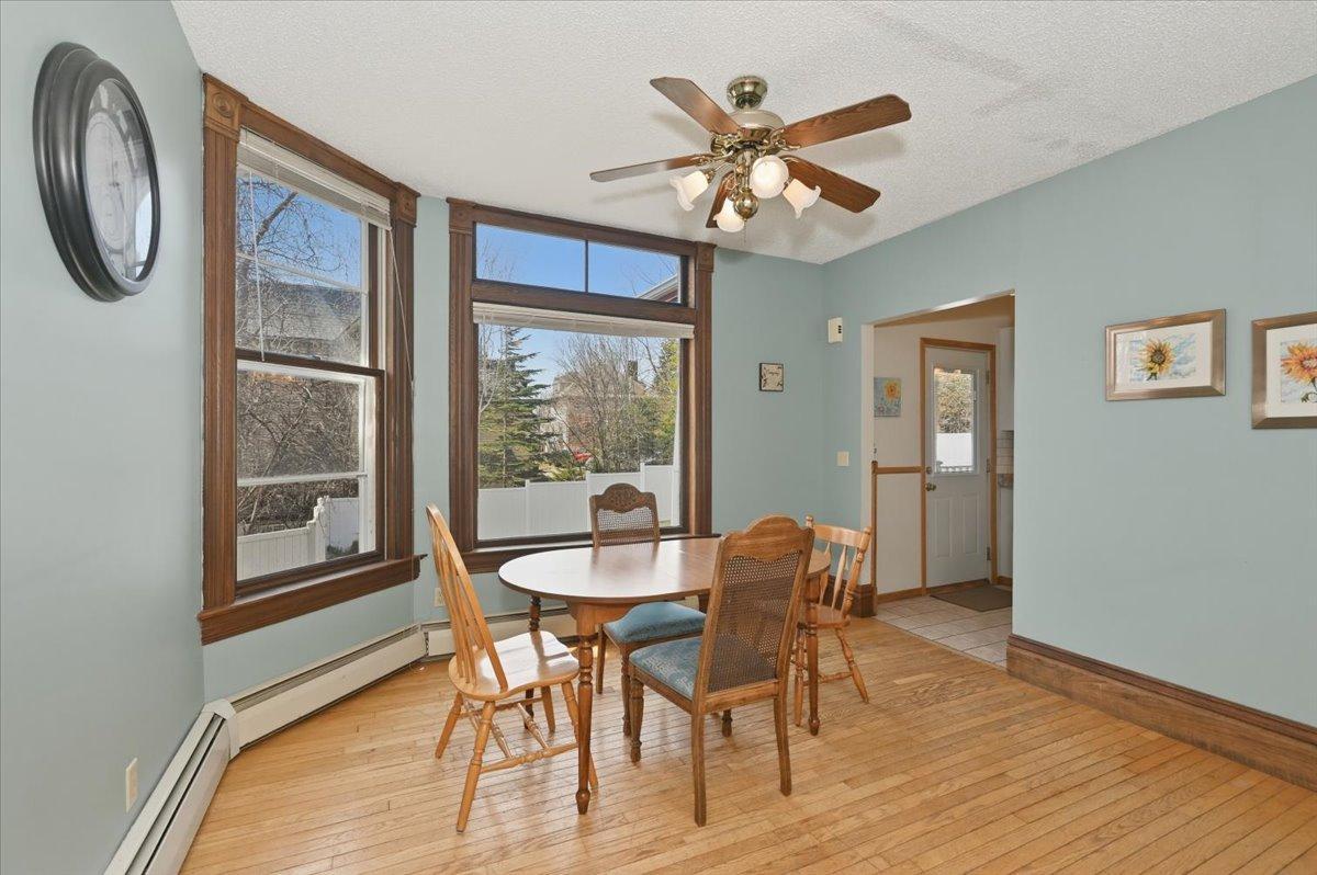 1727 E Superior Street Property Photo 15