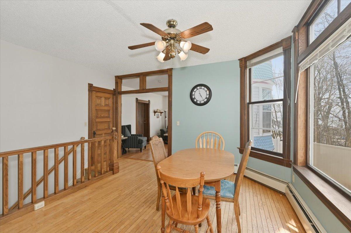 1727 E Superior Street Property Photo 16