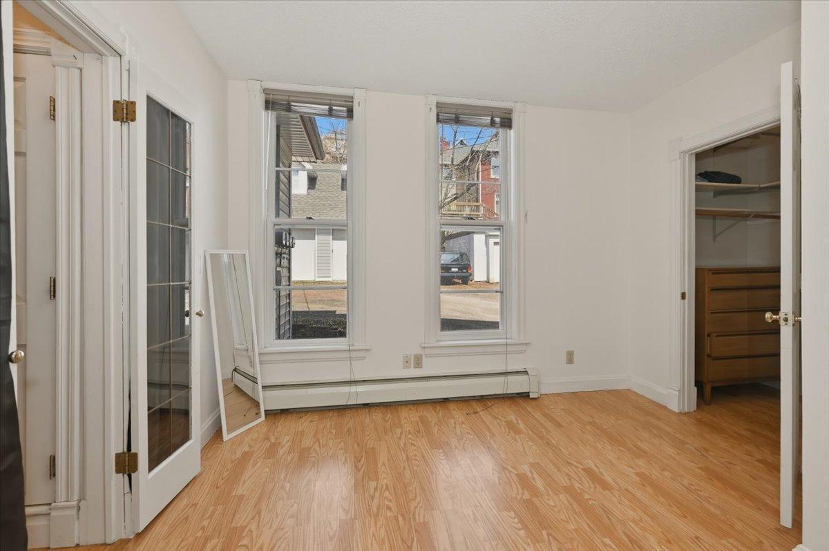 1727 E Superior Street Property Photo 25