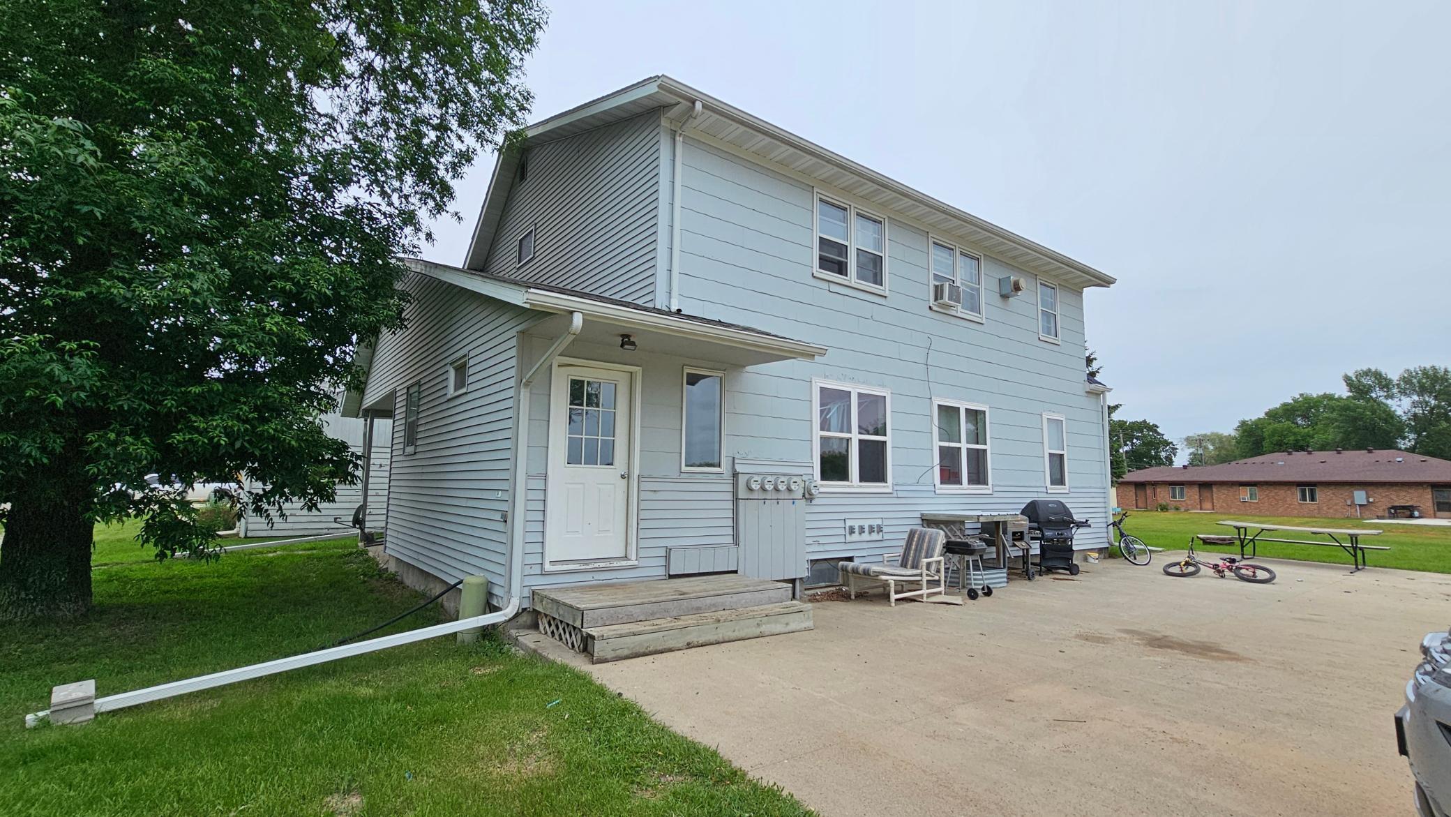 104 5th Avenue S Property Photo 1