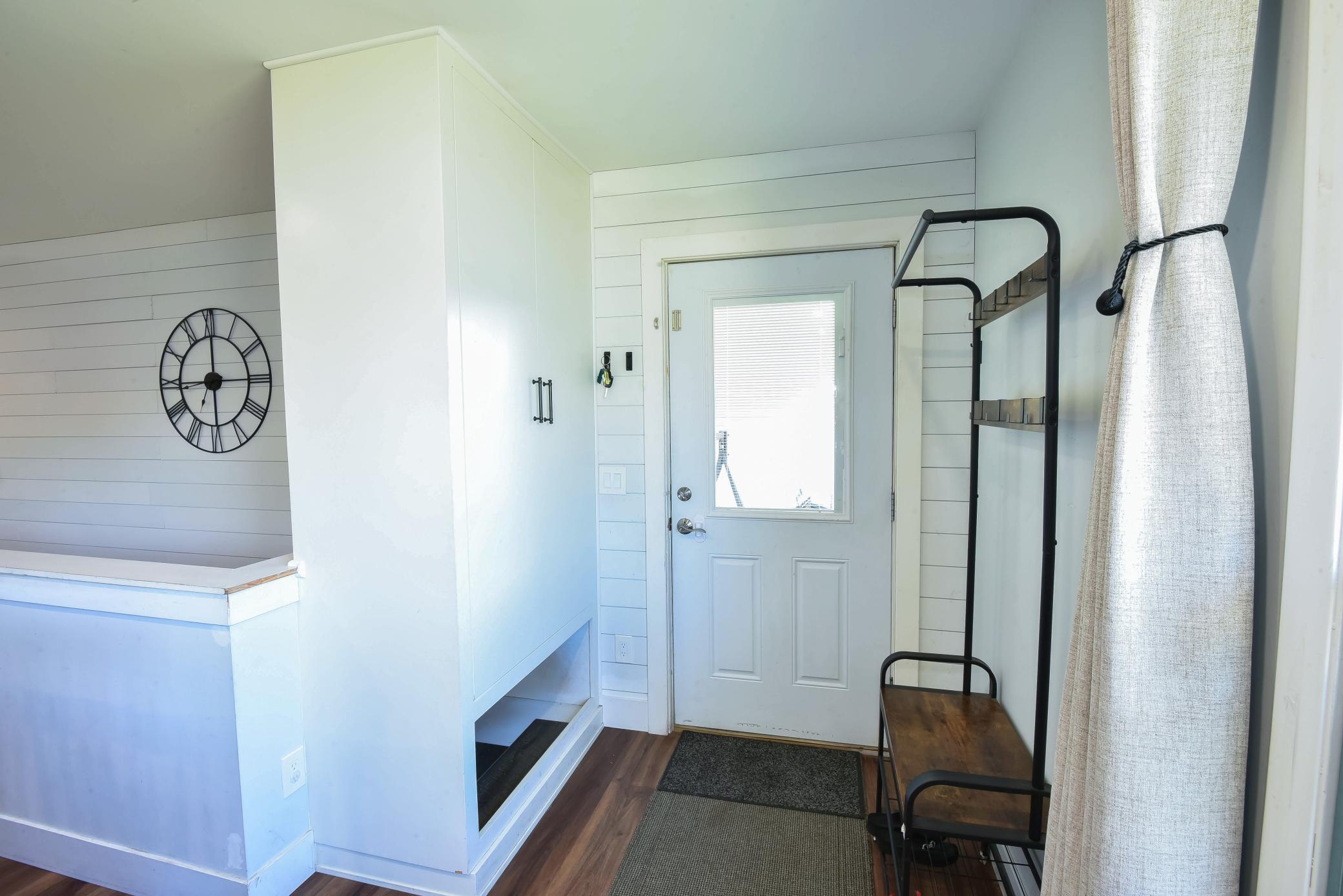 120 8th Avenue E Property Photo 12