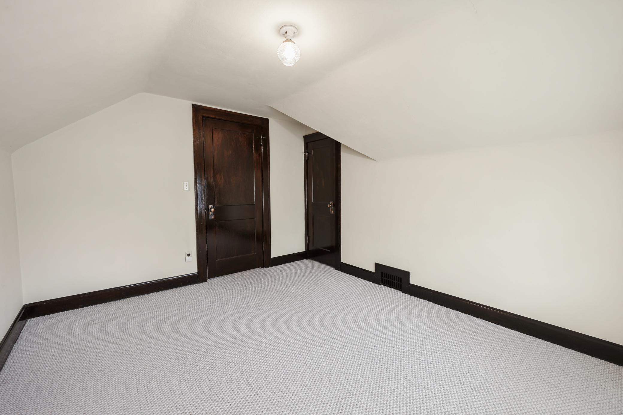 307 23rd Avenue N Property Photo 25