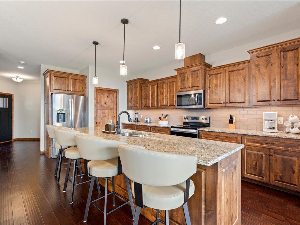 7868 Chickasaw Circle Property Photo 4