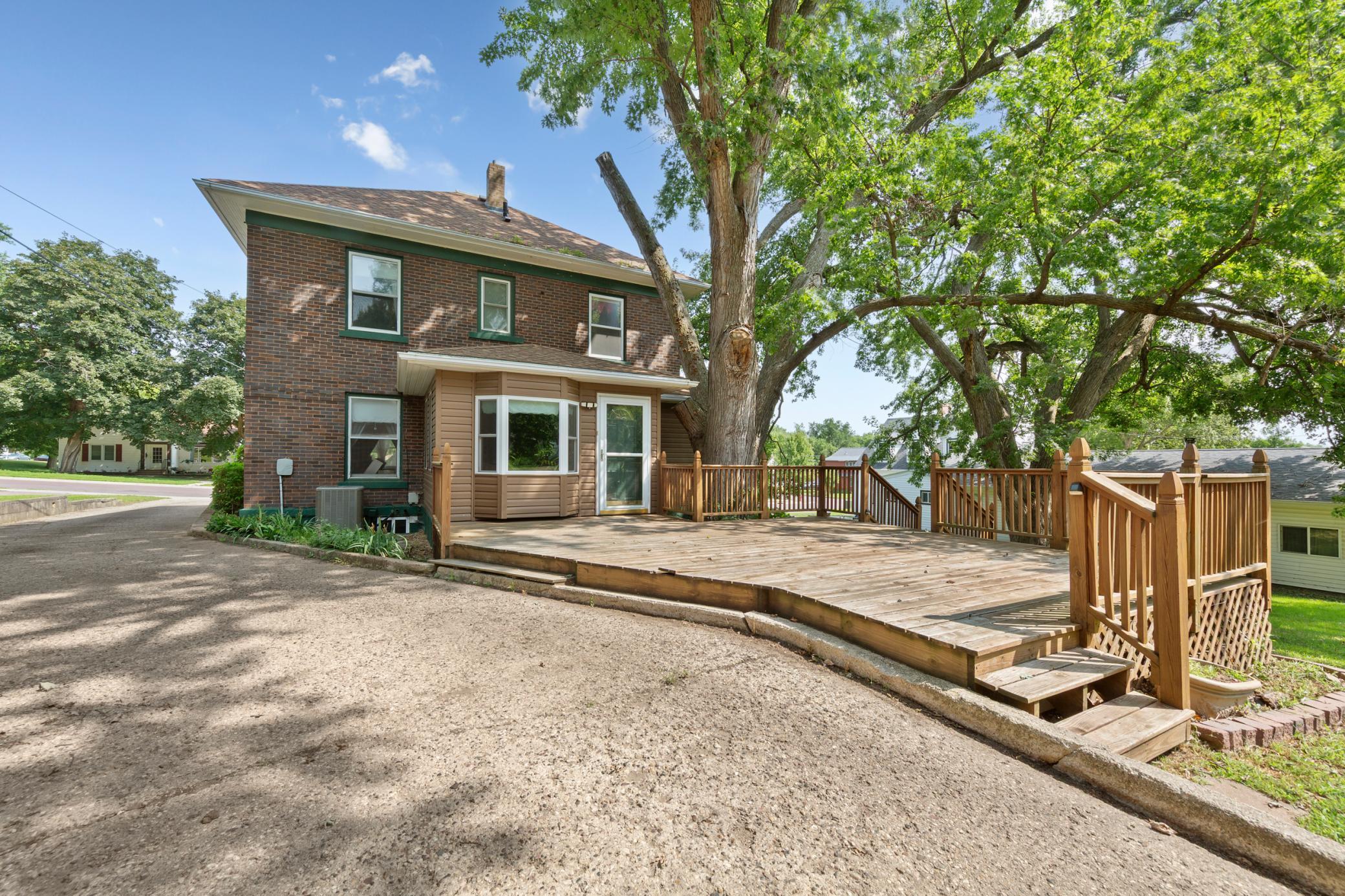 1009 South Street Property Photo 2