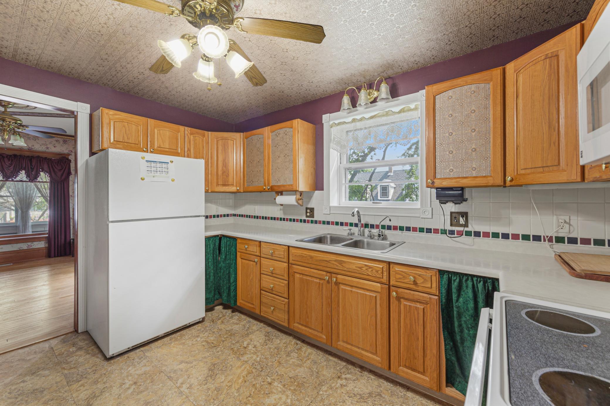 1009 South Street Property Photo 7