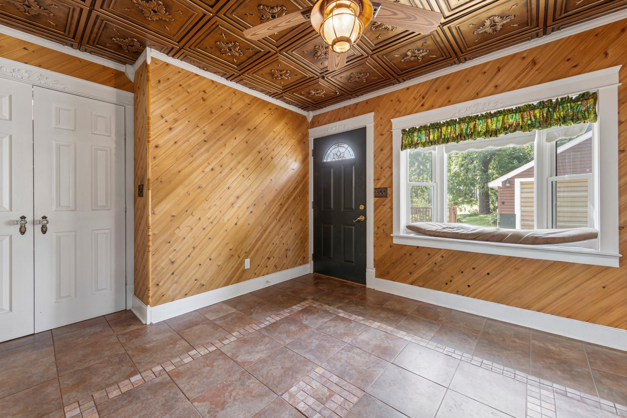 1009 South Street Property Photo 22