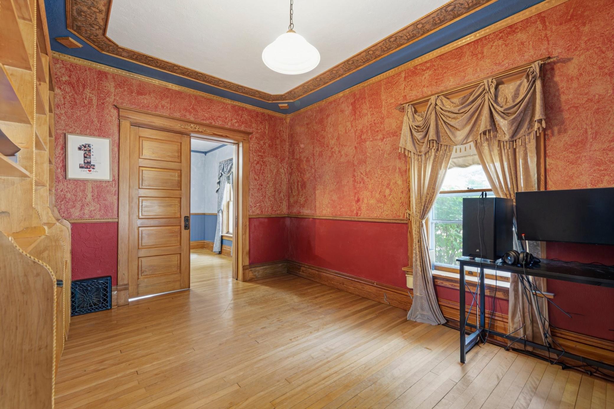1009 South Street Property Photo 28