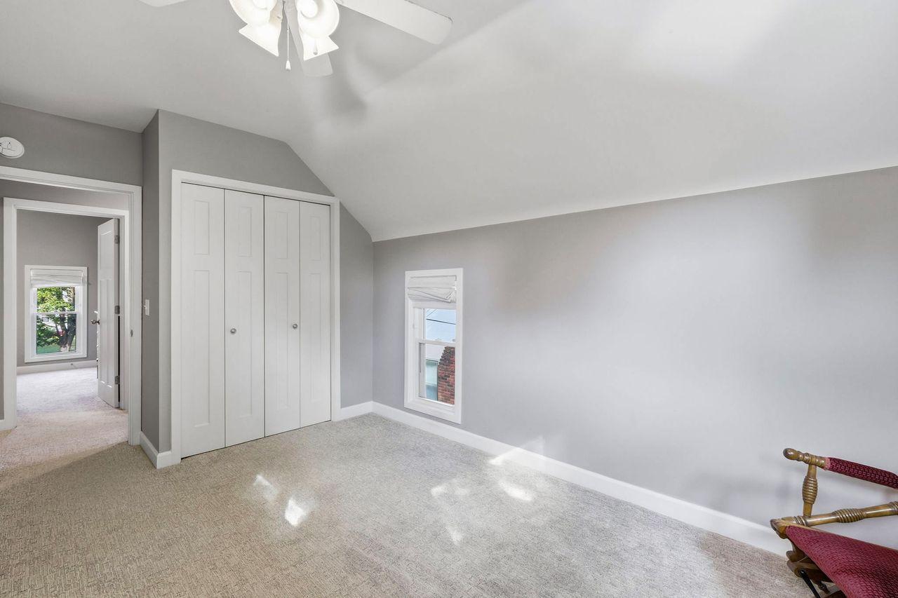 4533 Snelling Avenue Property Photo 17