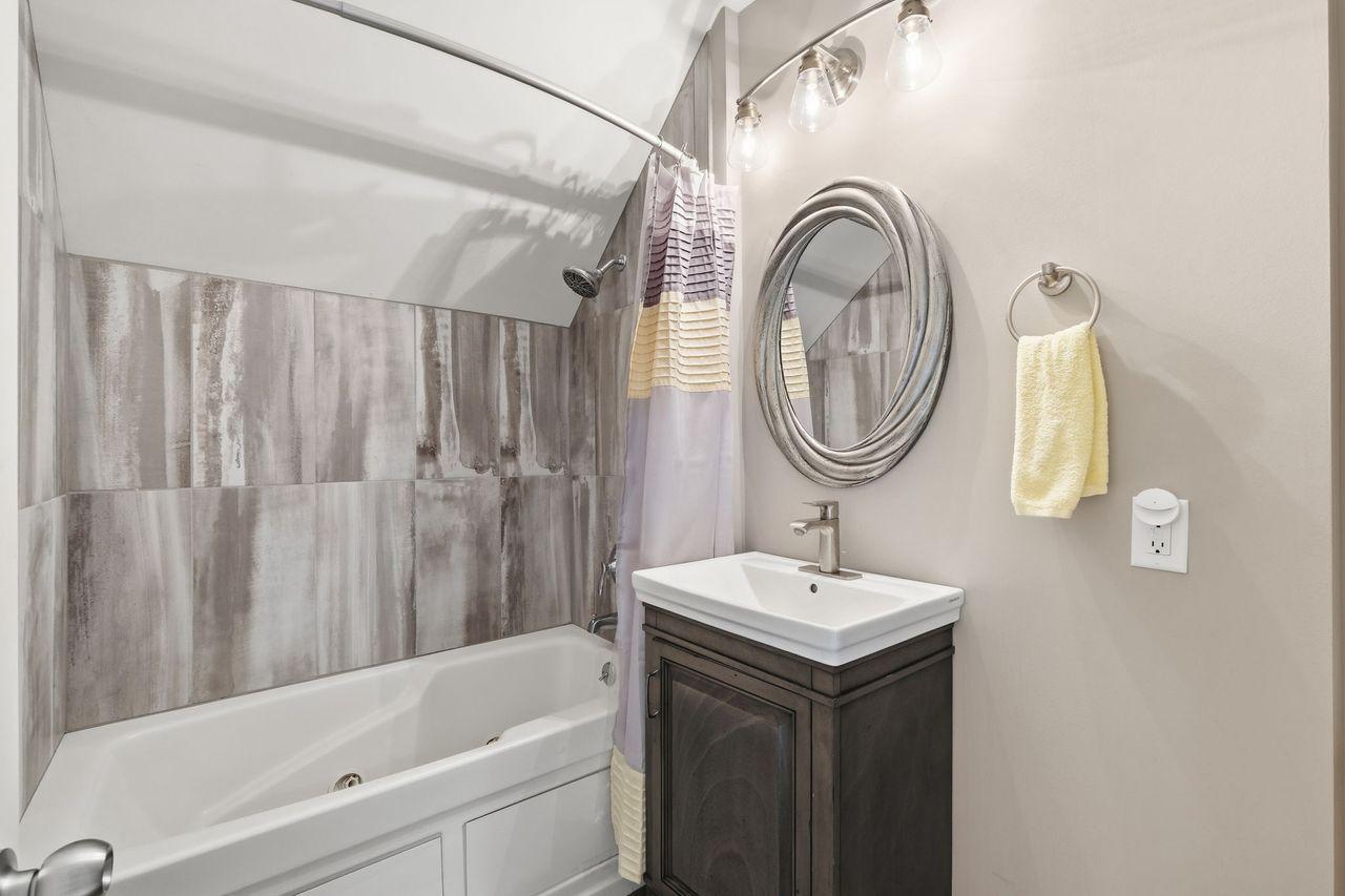 4533 Snelling Avenue Property Photo 19