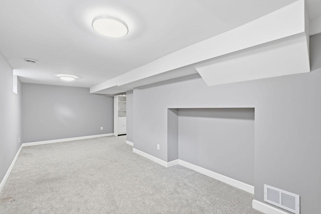 4533 Snelling Avenue Property Photo 21