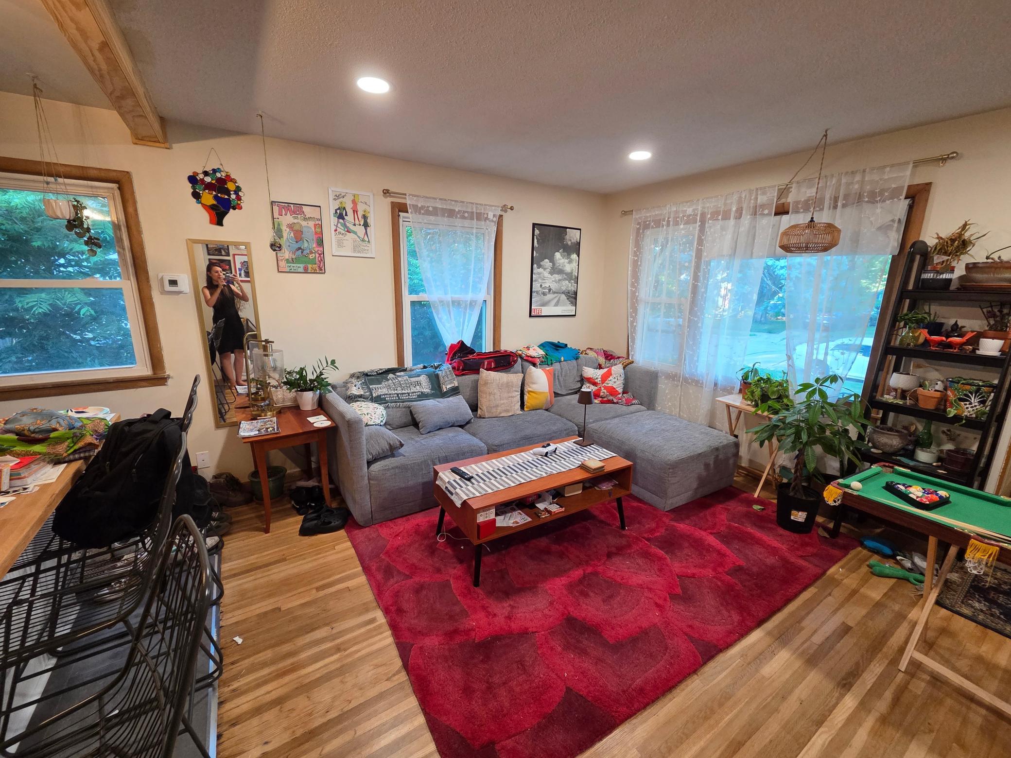 4229 Unity Avenue N Property Photo 4