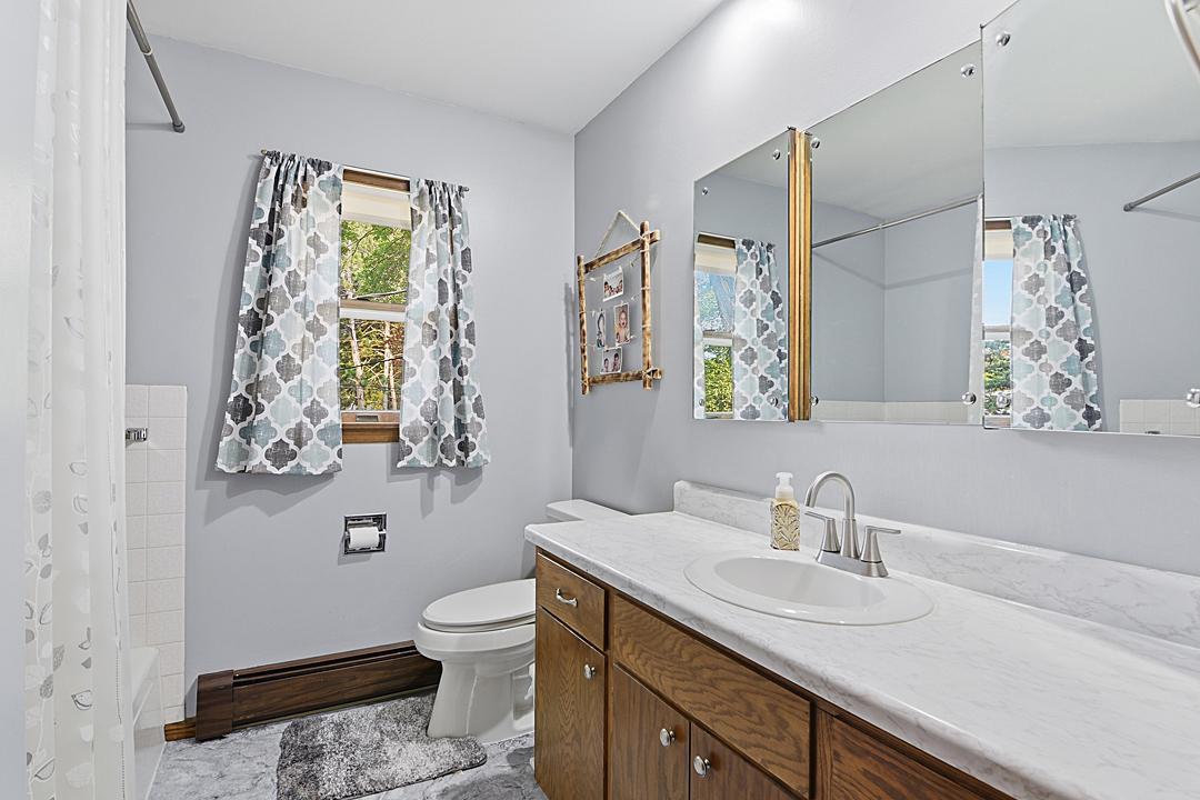 967 6th Avenue N Property Photo 12