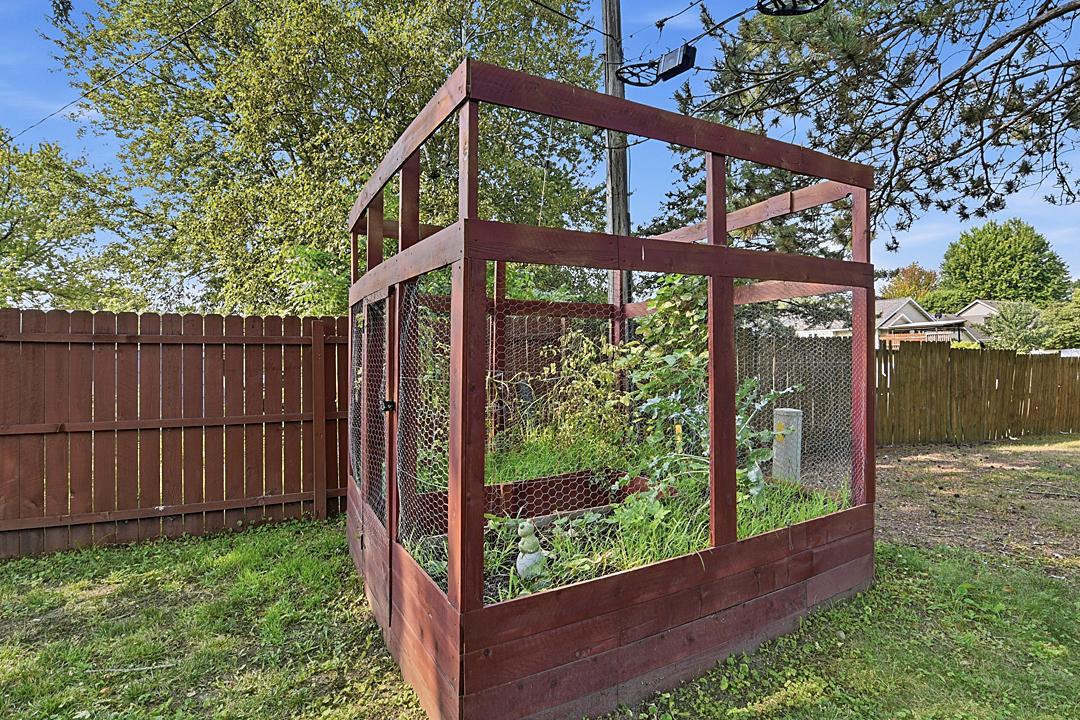 967 6th Avenue N Property Photo 29