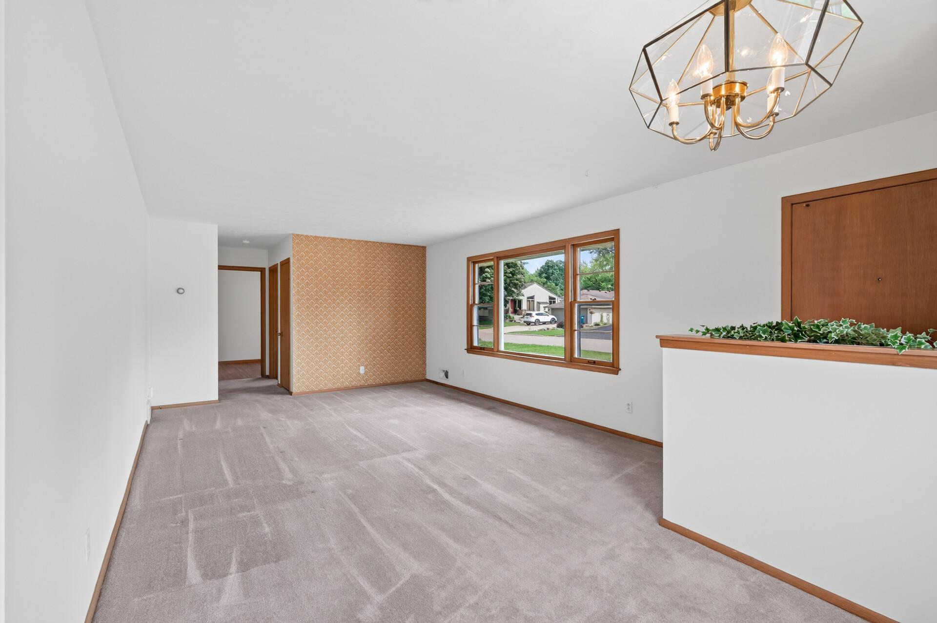 6836 Monroe Street Ne Property Photo 5