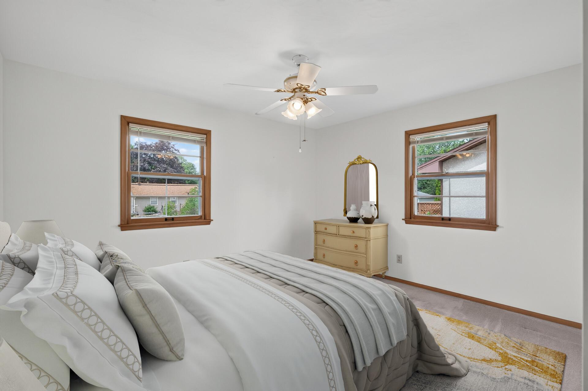 6836 Monroe Street Ne Property Photo 7
