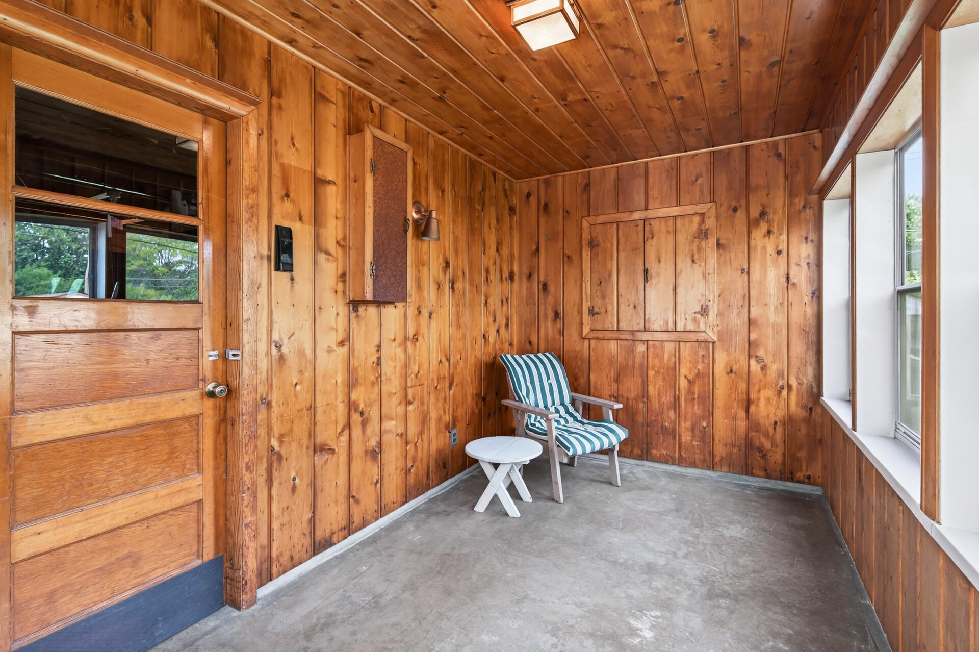 6836 Monroe Street Ne Property Photo 28