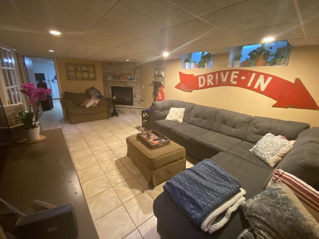 2921 Sunset Boulevard Property Photo 13