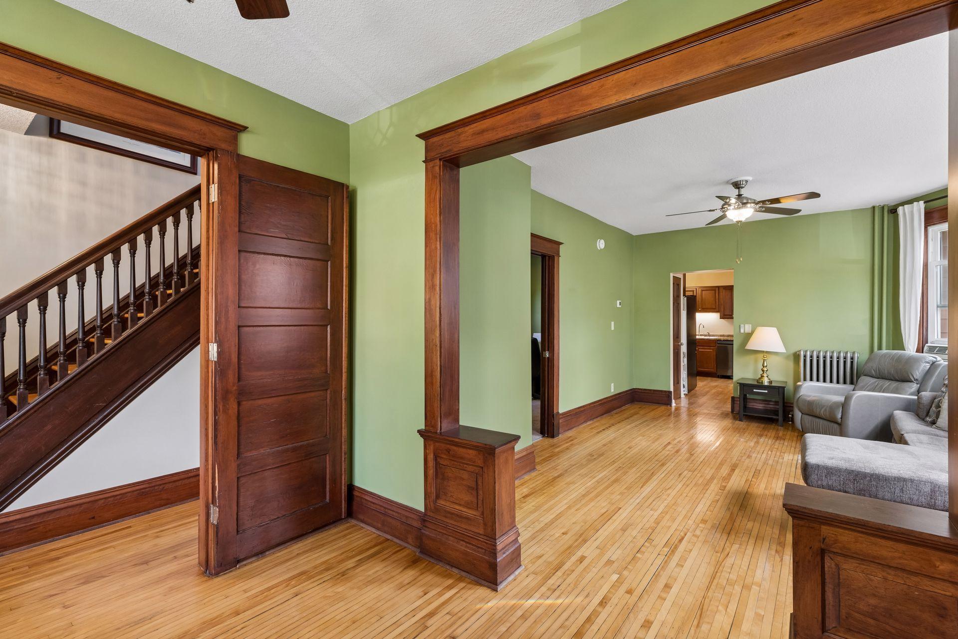 420 Daly Street Property Photo 8